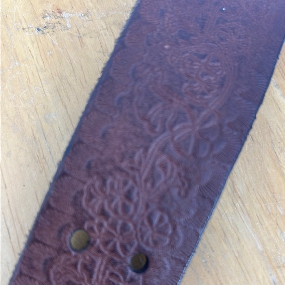 Gap floral embossed Brown Leather Belt with Brass Buckle M - Picture 12 of 12